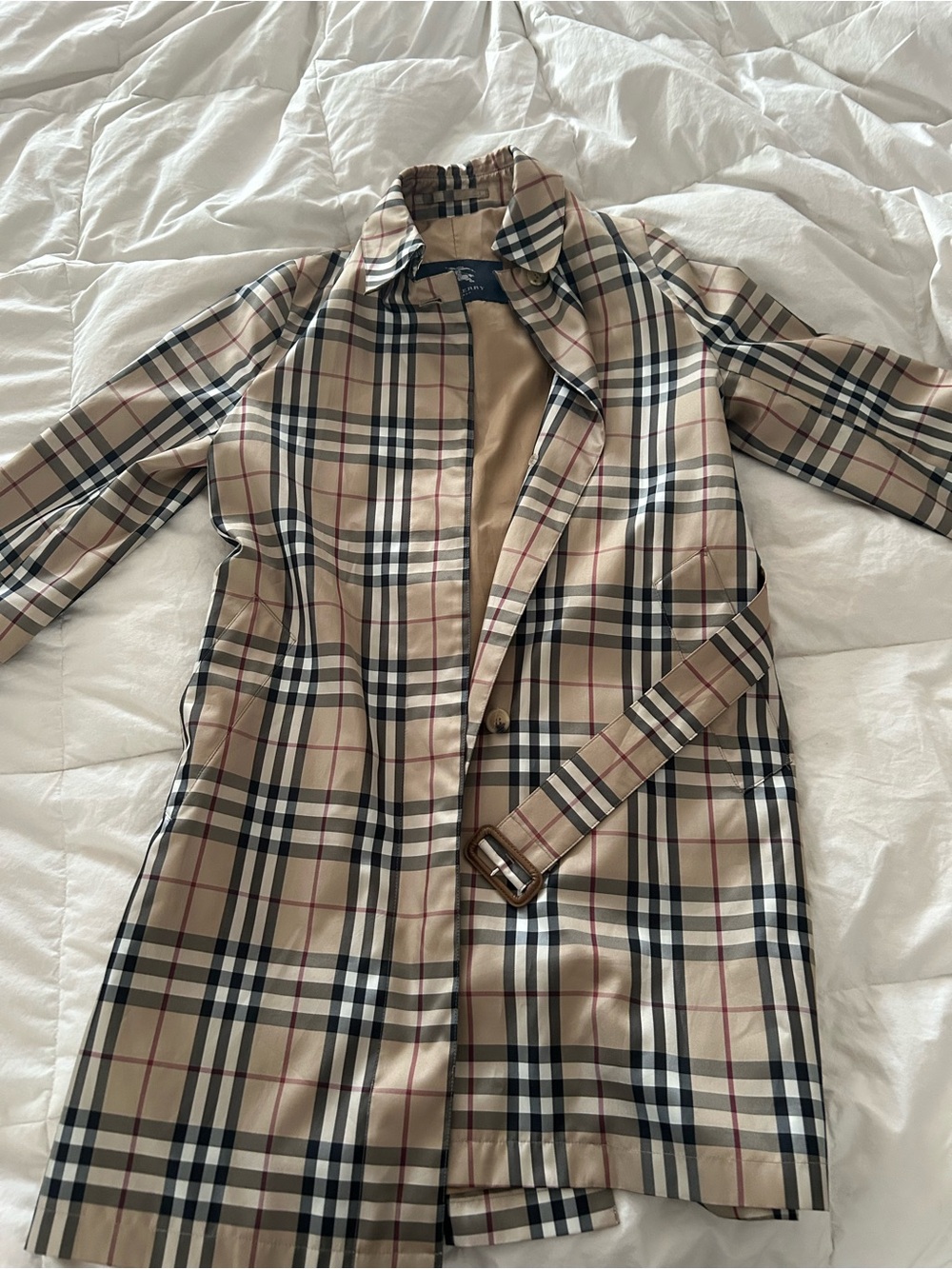 Plaid Trench Coat Women. Like new. Excellent condition.